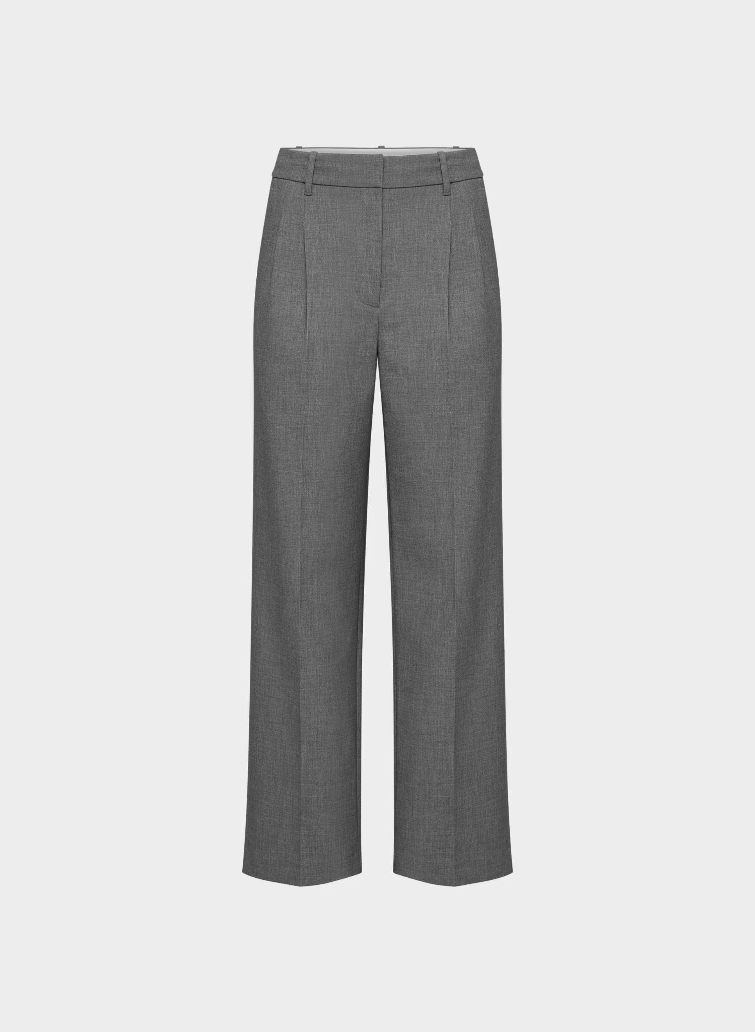 Effortless Pleated Trouser